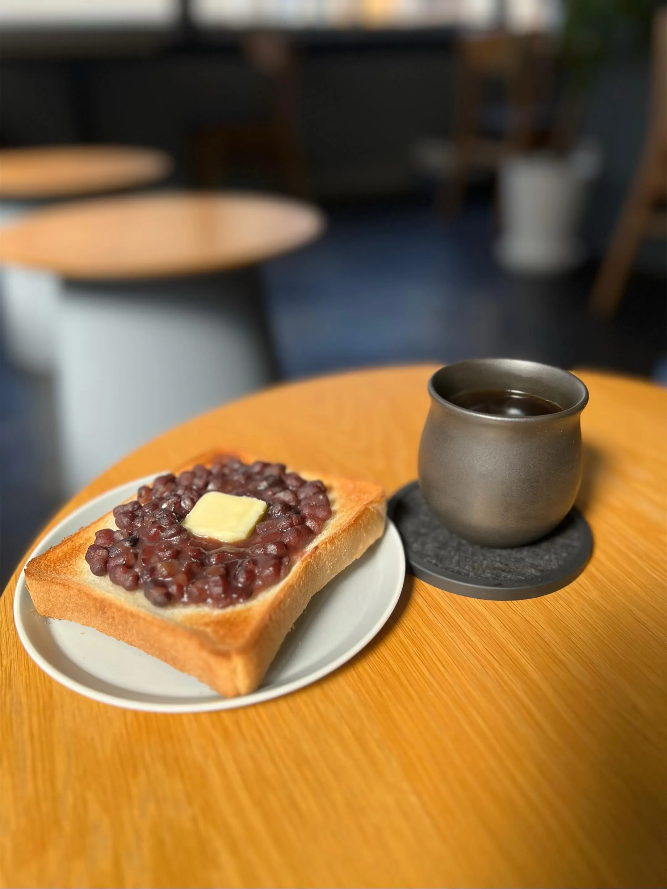 Coffee and toast.A good start ...